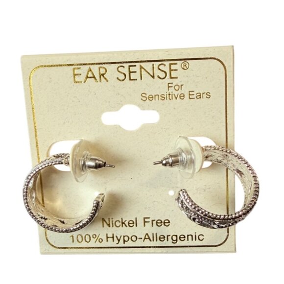 Y2K Silver Tone Textured Filagree Hoop Earring 3/4" Nickel Free Hypoallergenic - Picture 7 of 7